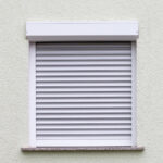 Réparation de volet roulant à Coutances : un geste essentiel pour protéger votre logement