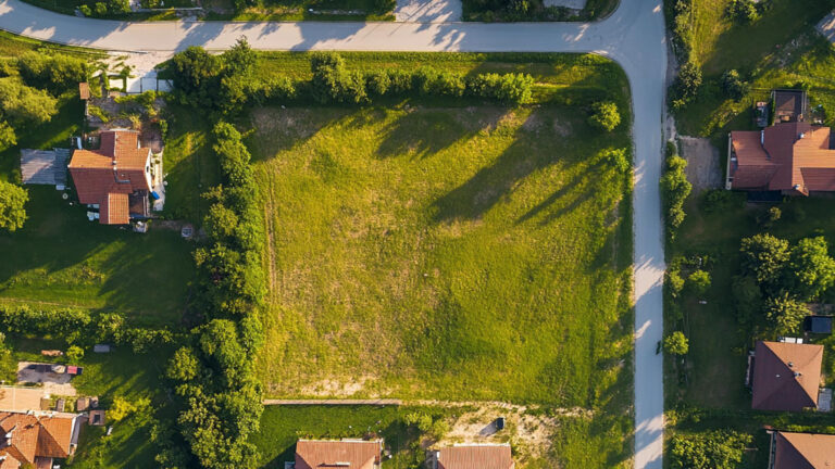 Construction maison Bordeaux : les spécificités d’un projet immobilier en Gironde