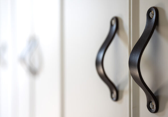 Comment choisir entre portes de placard coulissantes, battantes et pliantes ?